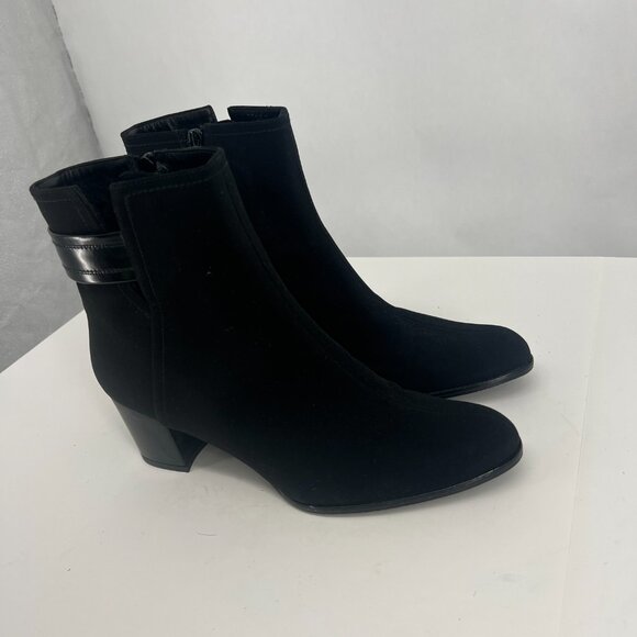 Stuart Weitzman Black Lined Booties Size 10 - Picture 4 of 17